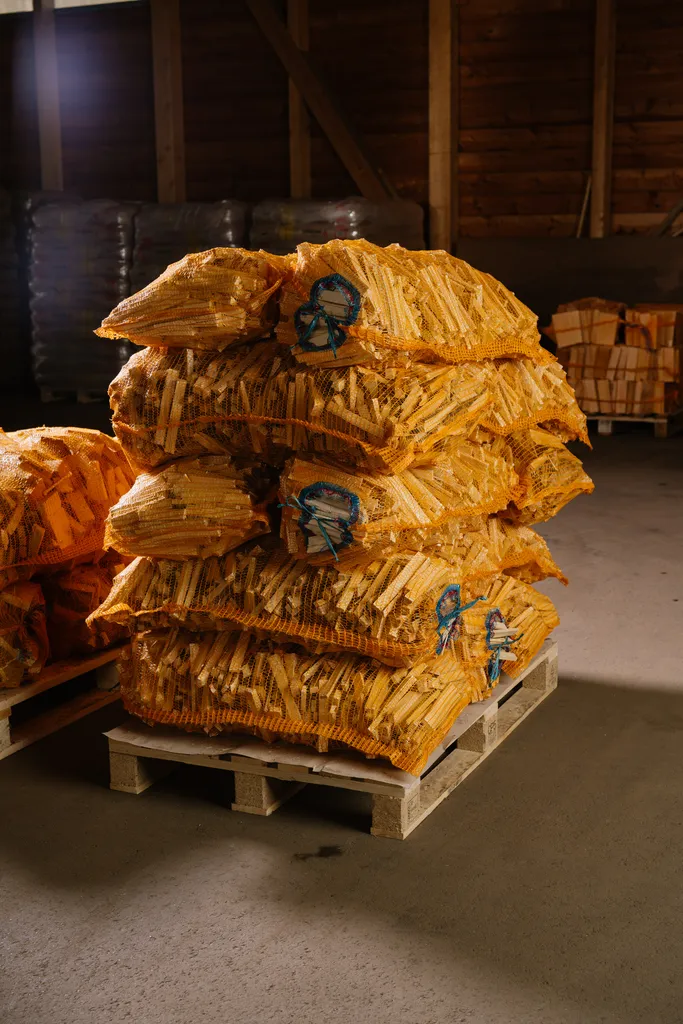 Nahaufnahme hochwertiger Brennstoffe für Region Grafenau