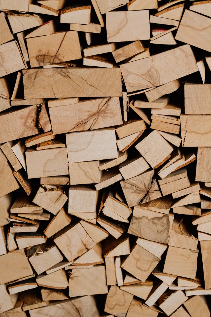 Kaminholz-Vorrat für die Region Bayerischer Wald