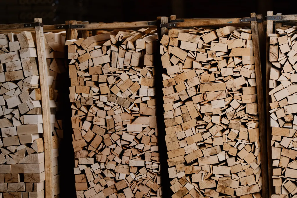 Nahaufnahme hochwertiger Brennstoffe für Region Tittling